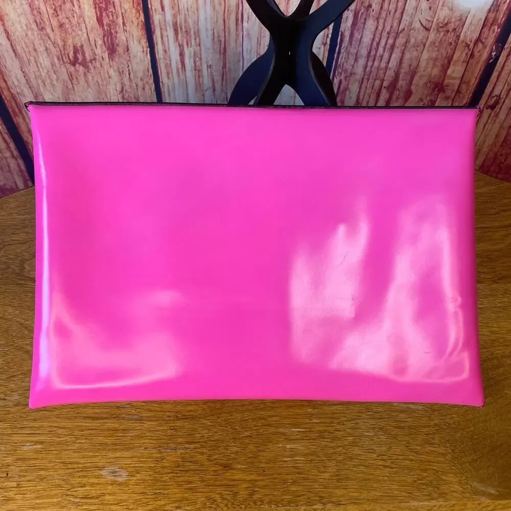 NWT BCBG Harlow Envelope Clutch Neon Hot Pink with Dustbag Barbie